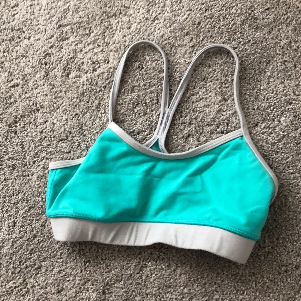 lulu lemon sports bra